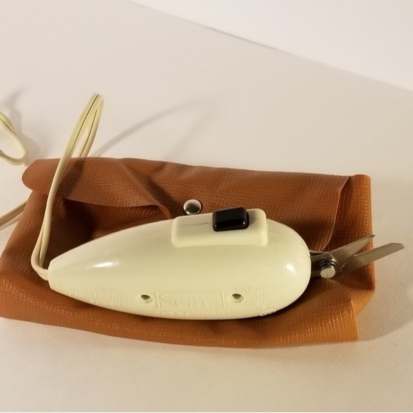 SEARS Electric Scissors - Picture 3 of 8